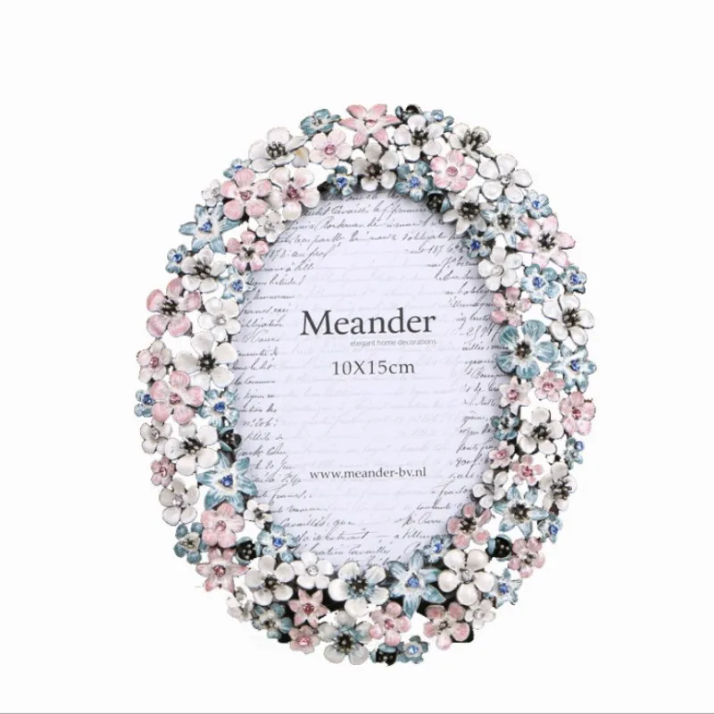 

European Pastoral Enamel Metal Garland Photo Frame Picture Frame Creative Home Decoration Photo Frame Set Table Wedding Creative