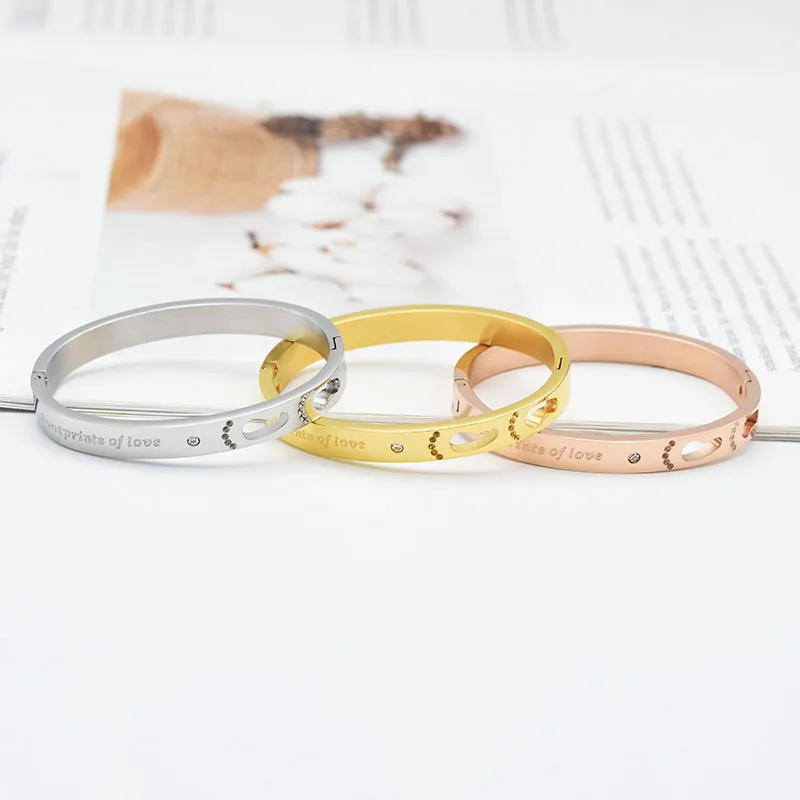 Charm Stainless Steel rose Gold Parent-child bracelet Hollow footprints of love crystal cute baby bangle jewelry gift | Украшения и