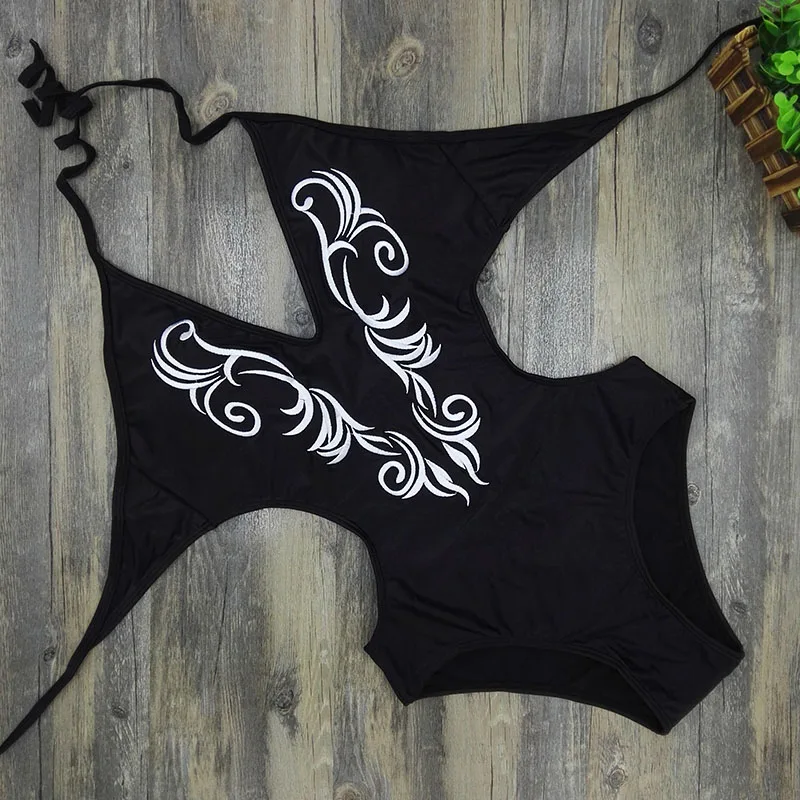 Новинка 2017 слитный купальник женский с высоким вырезом монокини вышивкой летний