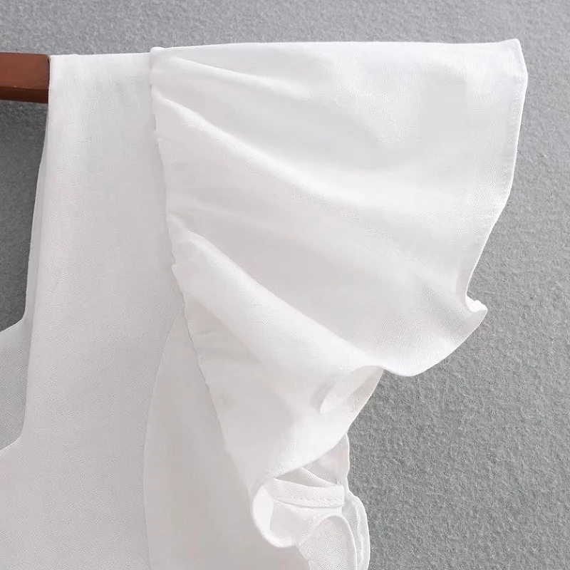 Женская льняная блузка с каскадными оборками на кнопках элегантная черная белая