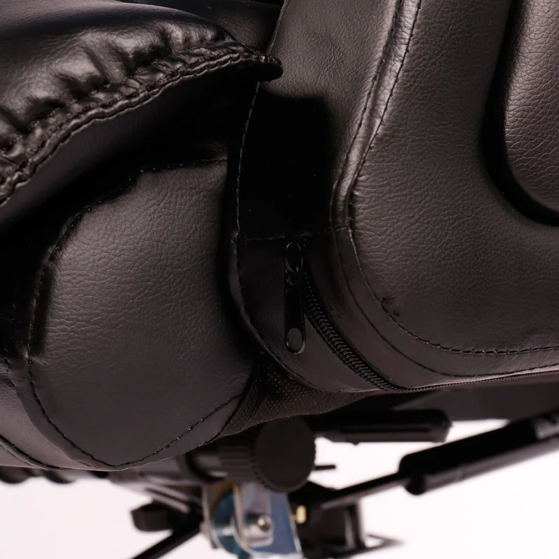 Черный складной удобный офисный стул босса с откидывающейся спинкой из