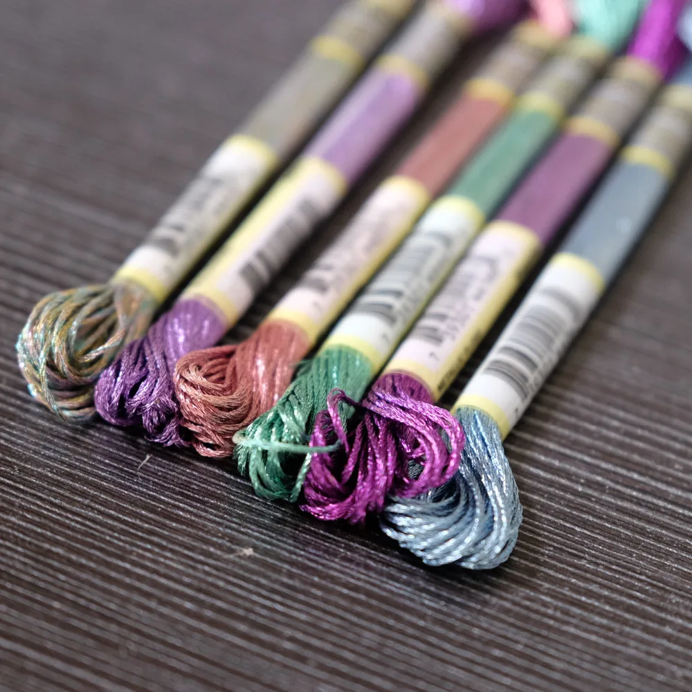 Супер предложение светильник с эффектом нити упаковка из 6 нитей вес 317 Вт цветные