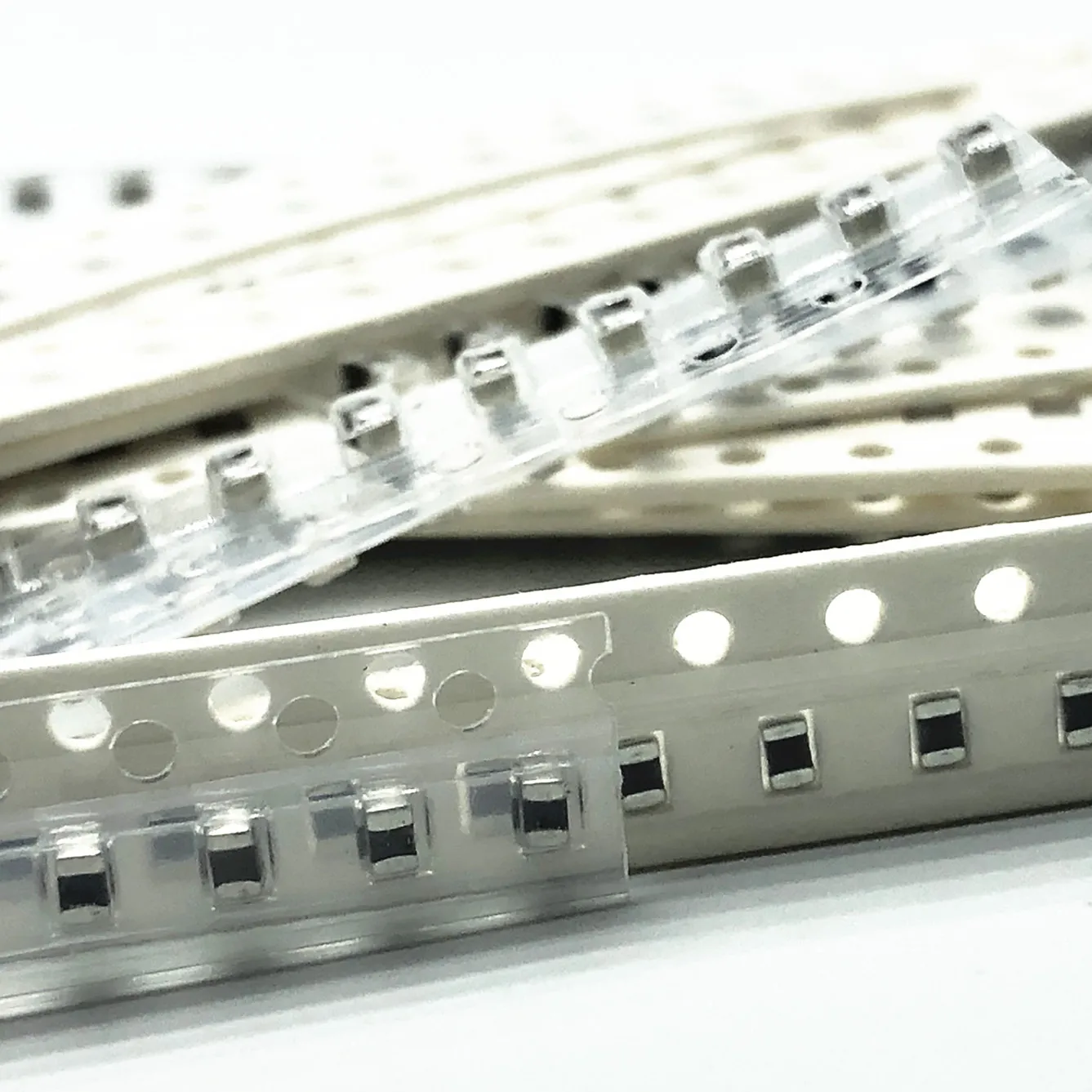 0603 SMD конденсатор в ассортименте 36 значений * 20 шт. = 7 1 пФ ~ 10 мкФ набор образцов