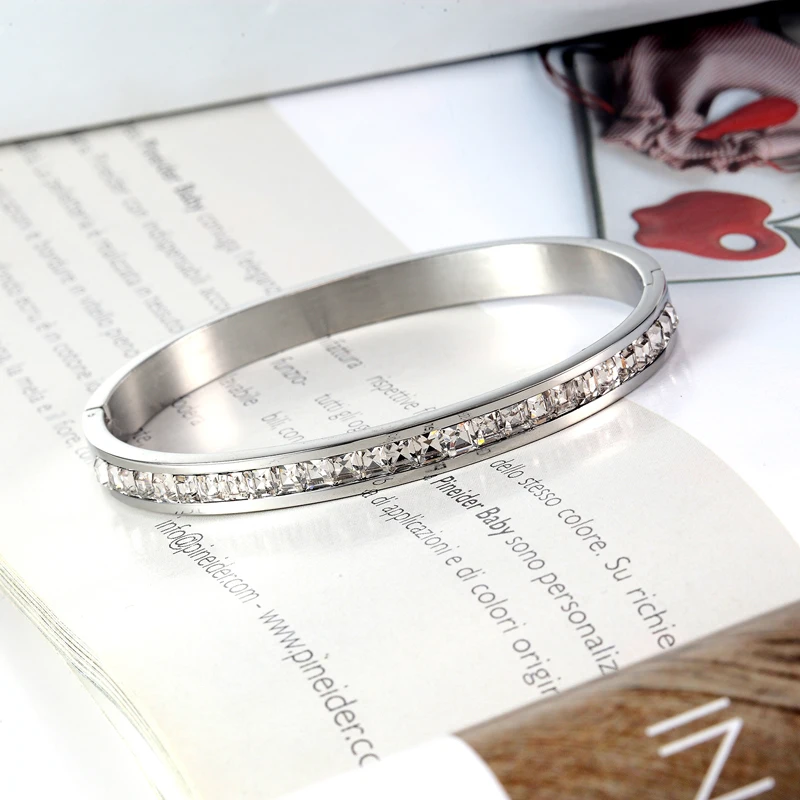 Женский инкрустированный браслет на запястье из нержавеющей стали с блестящим