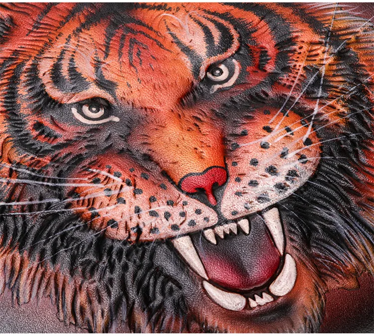 Handmade Business Men Vegetable Tanned Leather Carving Tiger Bag Money Holder Clutch Purse Phone Pocket Man Clutches Envelope |