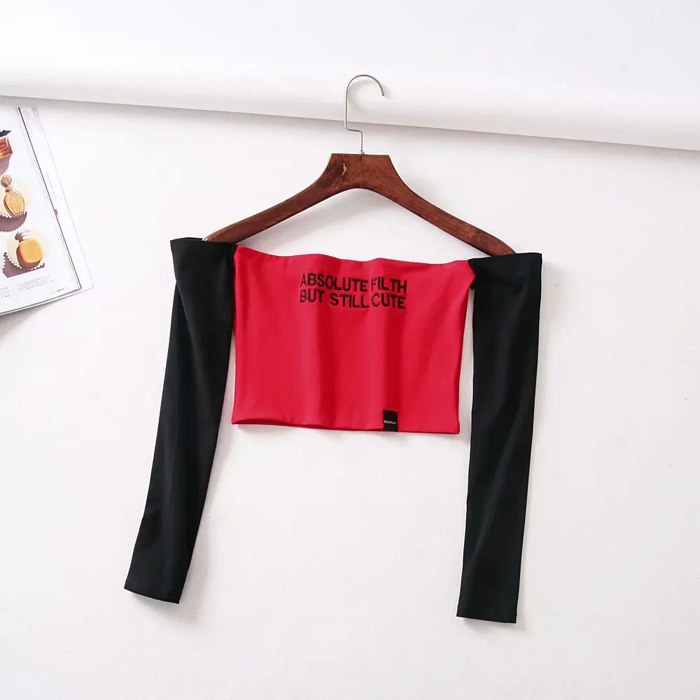 Женская футболка с длинными рукавами розовая вышивкой и открытыми плечами