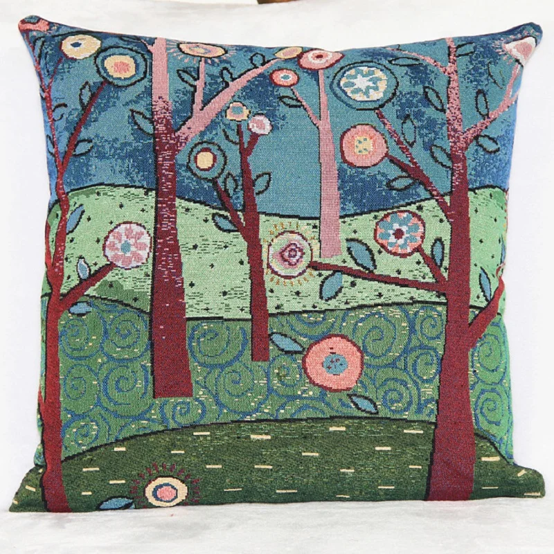 Классическая винтажная декоративная подушка в европейском стиле с цветочным