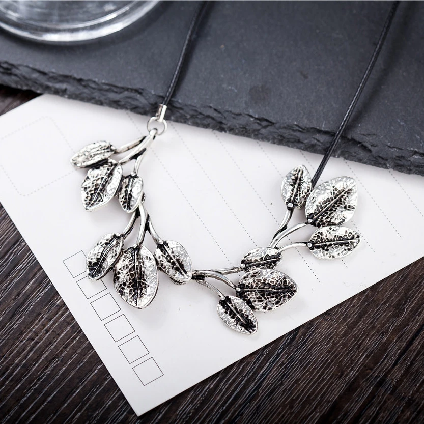 Винтажное колье с кулоном в виде листьев женское массивное ожерелье и подвеска