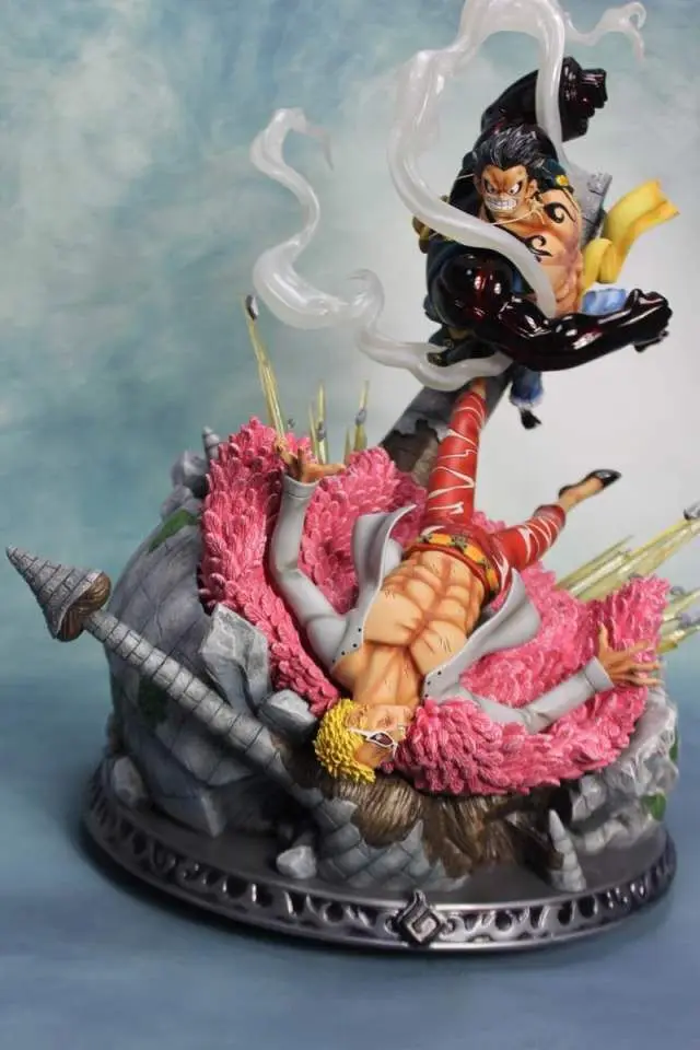 В наличии Поклонники модели Luffy vs Doflamingo GK из смолы 48 см сделано для коллекции