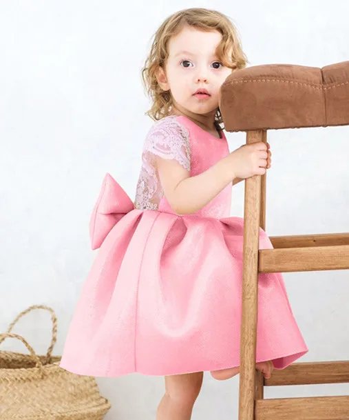 Летнее платье для маленьких девочек Лидер продаж стильное кружевное на спине