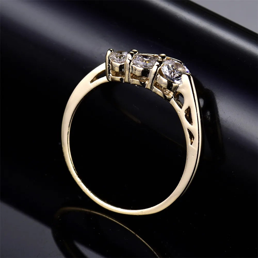 MOLIAM новинка 2017 модные массивные кольца белое обручальное кольцо с кристаллами