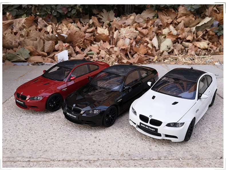 Оригинальные 1:18 M3 GTS M3 E92 литые под давлением металлические модели автомобилей Высокая моделирования автомобиля игрушки 6 дверей могут быть открыты подарки для детей