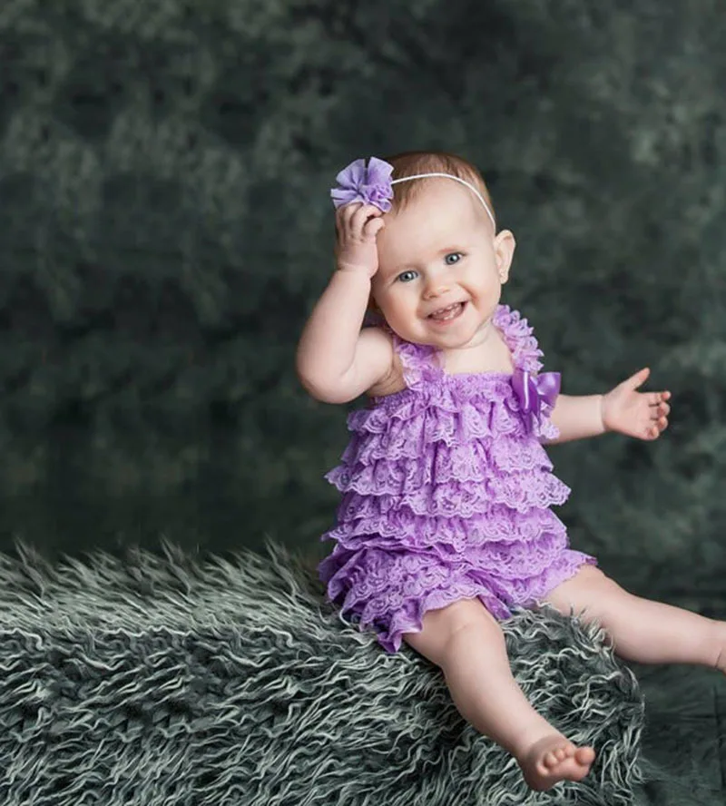 Милый детский кружевной комбинезон лавандового цвета для маленьких девочек