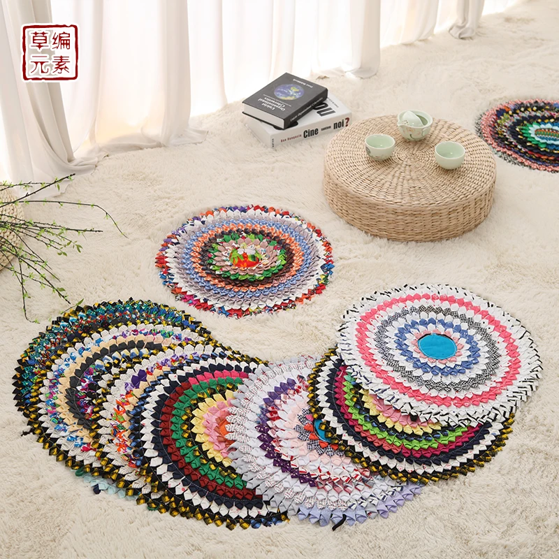 

Linen cloth Thai Southeast Asian ethnic wind hand color embroidery circular cushion floor futon 40cm