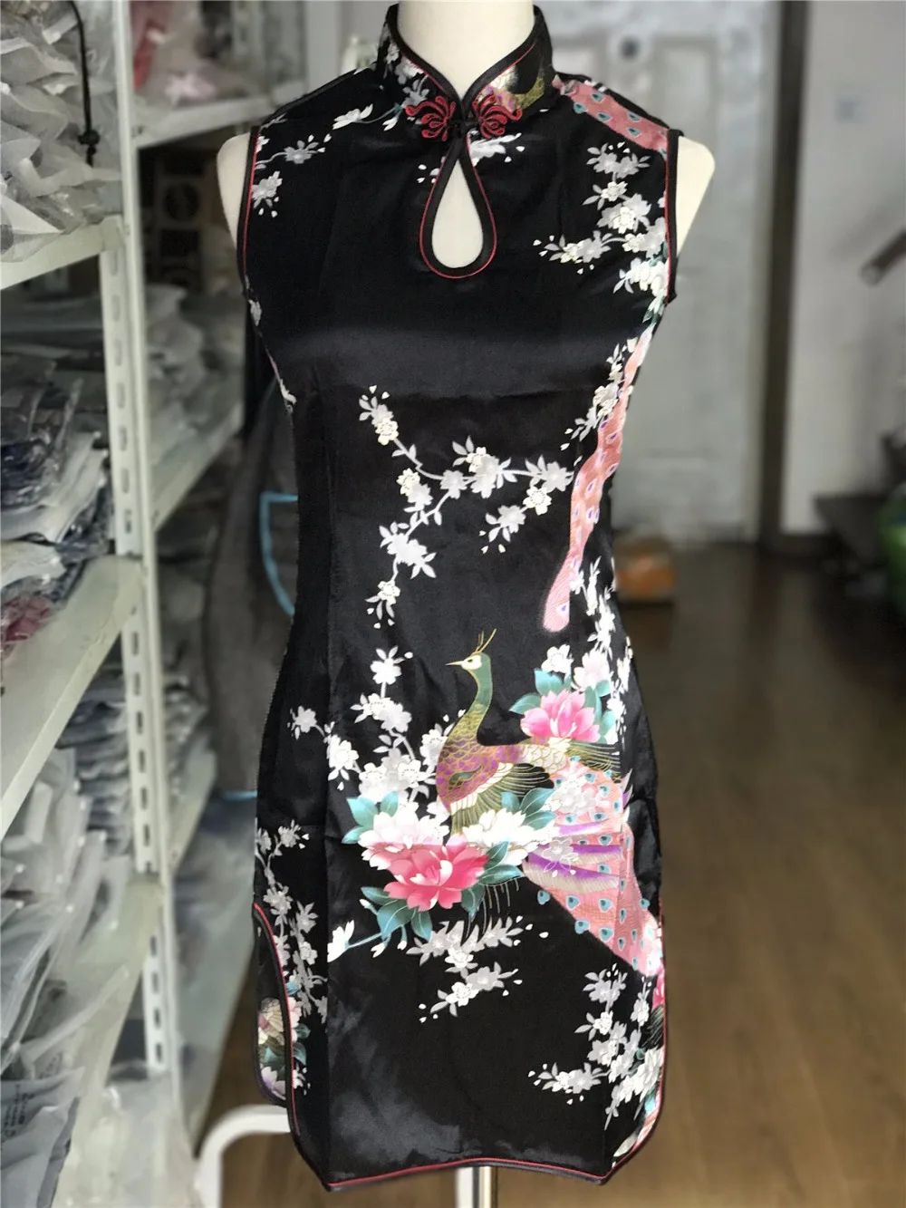 Китайское традиционное платье cheongsam китайское из искусственного шелка Qipao 4 цвета