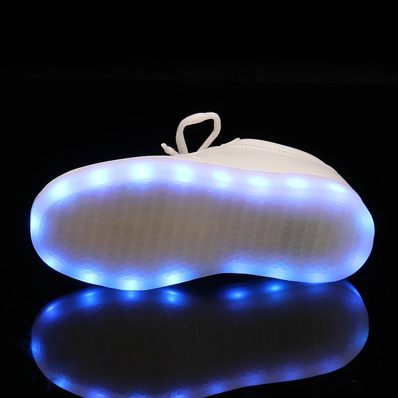 Новинка осени 2016 обувь с зарядным устройством USB детская кожаная для мальчиков