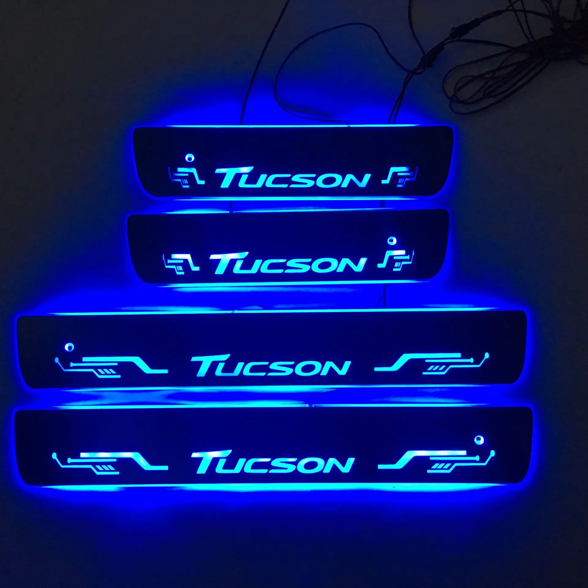 

For Tucson Door Dynamic LED Lamp Sill Scuff Plate Welcome Pedal Car Styling Accessories Twinkle Door lighting FOR HYUNDAI IX35