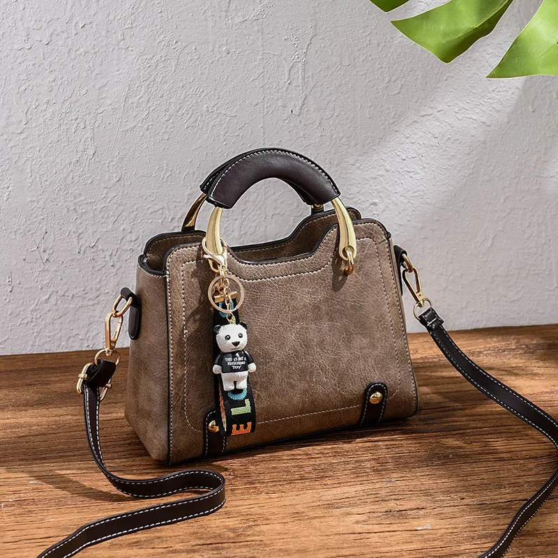 Маленькие женские кожаные сумки с медведем на плечо Повседневная сумка для