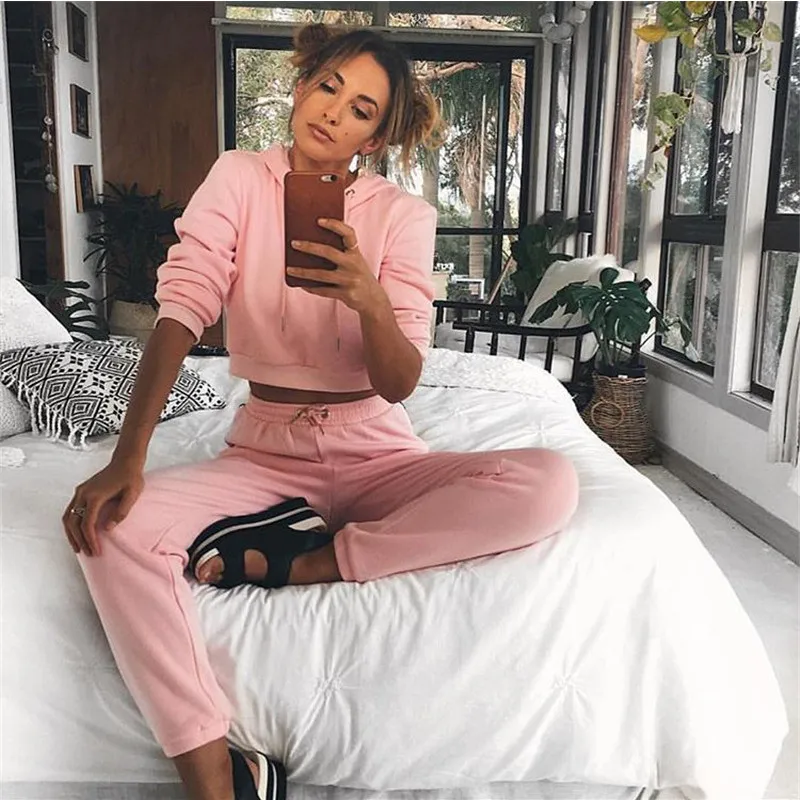 Женская спортивная одежда для занятий фитнесом топы с капюшоном и длинными