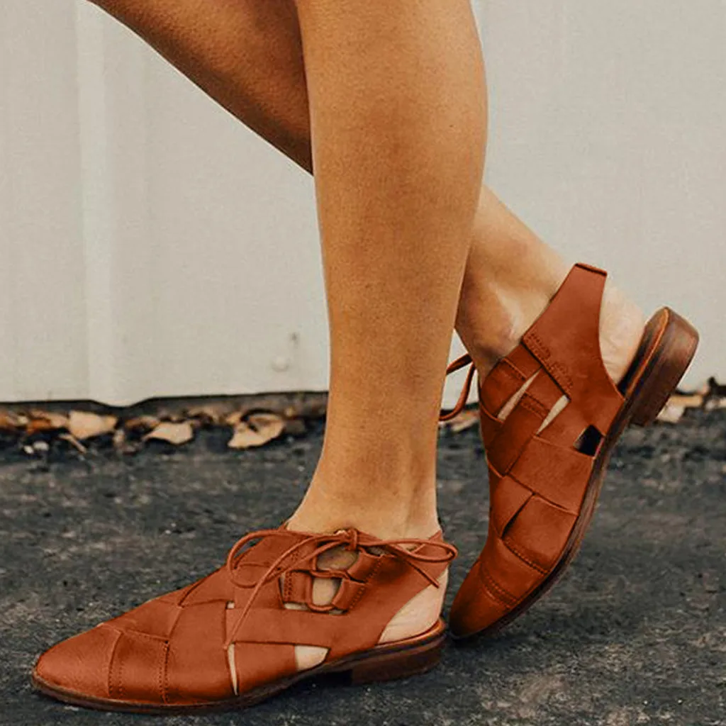 Летние босоножки женская обувь с острым носком на низком каблуке ремешками в