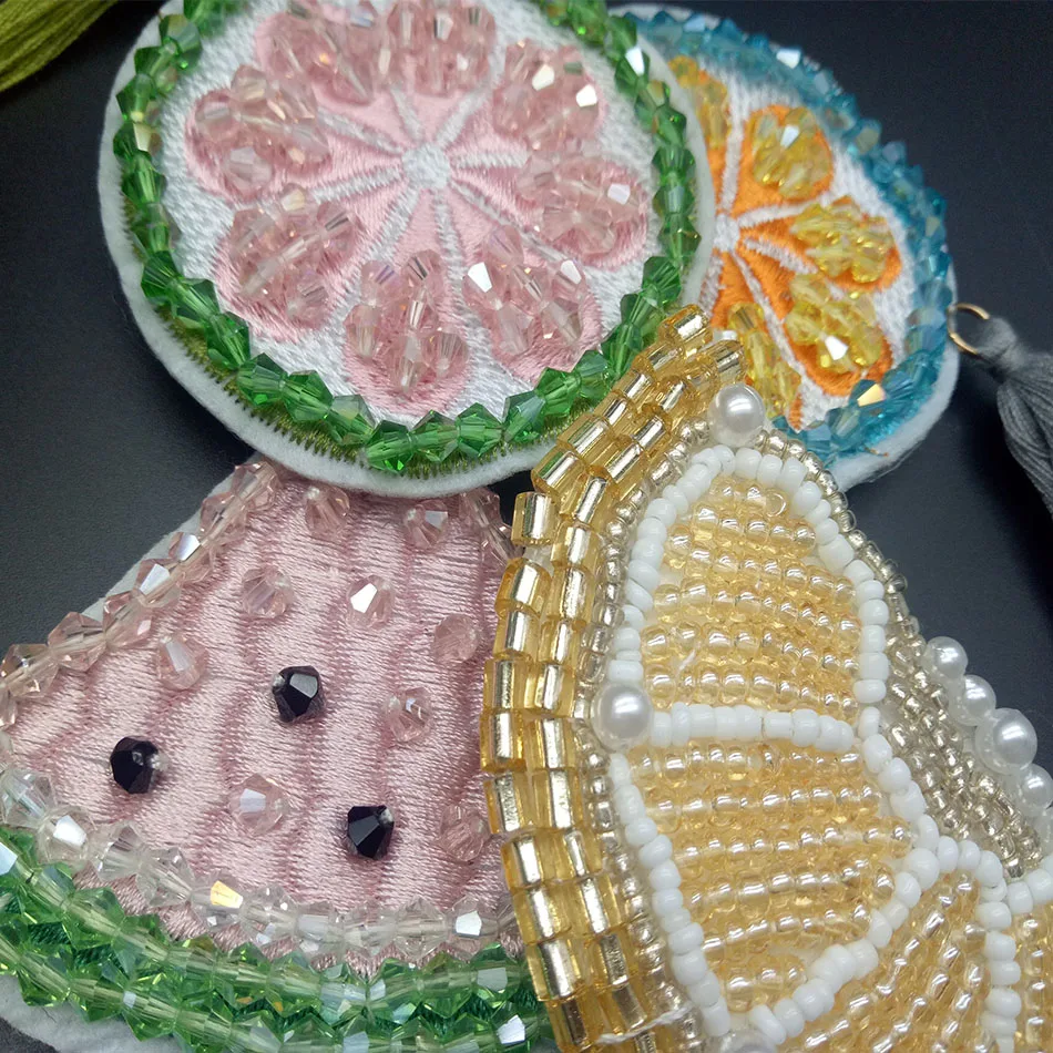 Нашивки со стразами и бисером ручной работы арбуз оранжевый ПРИШИТАЯ