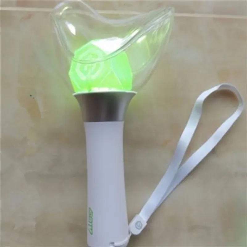 KPOP GOT7 светильник палка Ver.1 концертный тур FLY F светильник журнал светильник палка Джексон MARK модель игрушки вентиляторы подарки Коллекция действие
