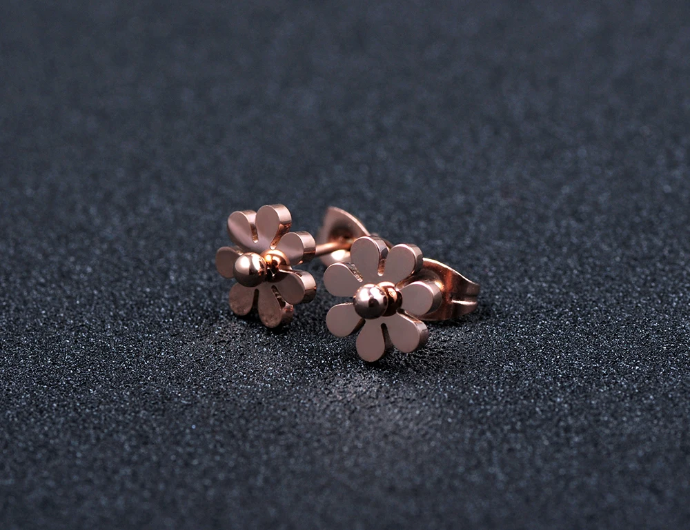 Женские маленькие серьги-гвоздики Lokaer из нержавеющей стали розовое золото