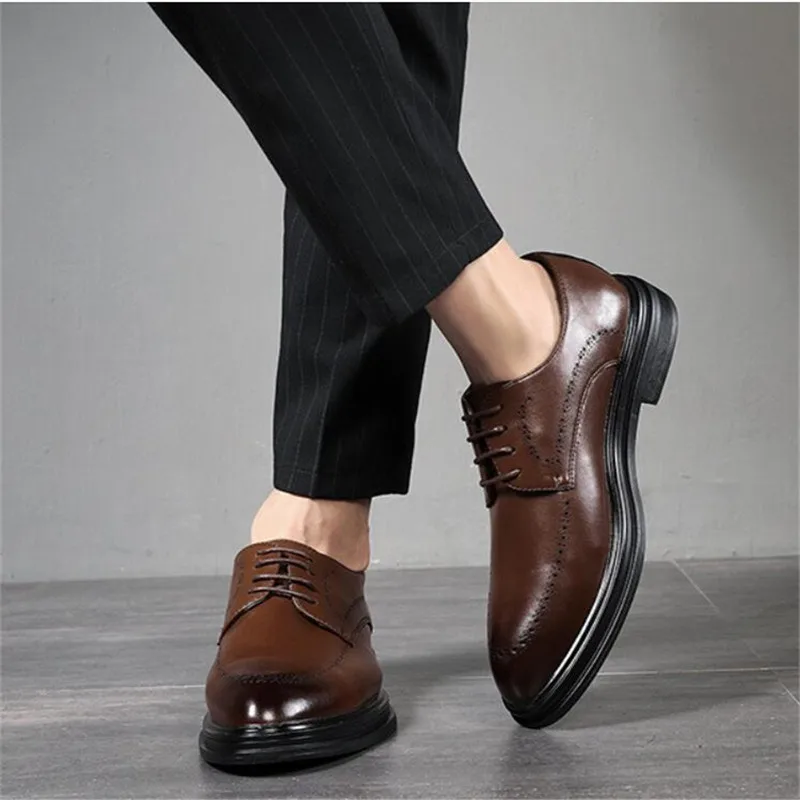 

2020 Fashion Brock Men Formal Dress Shoes High Quality Leather Luxury Flats Wedding Shoes spring Men Office Oxford Shoes