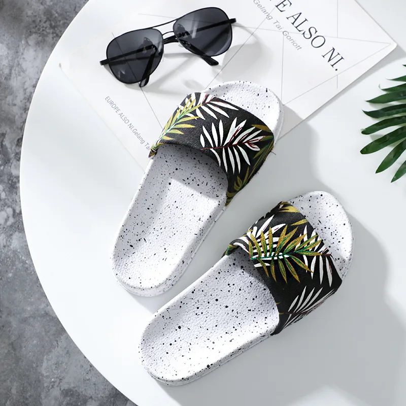 2018 summer new leaves slippers outdoor pvc anti-slip soft bottom word female. | Обувь