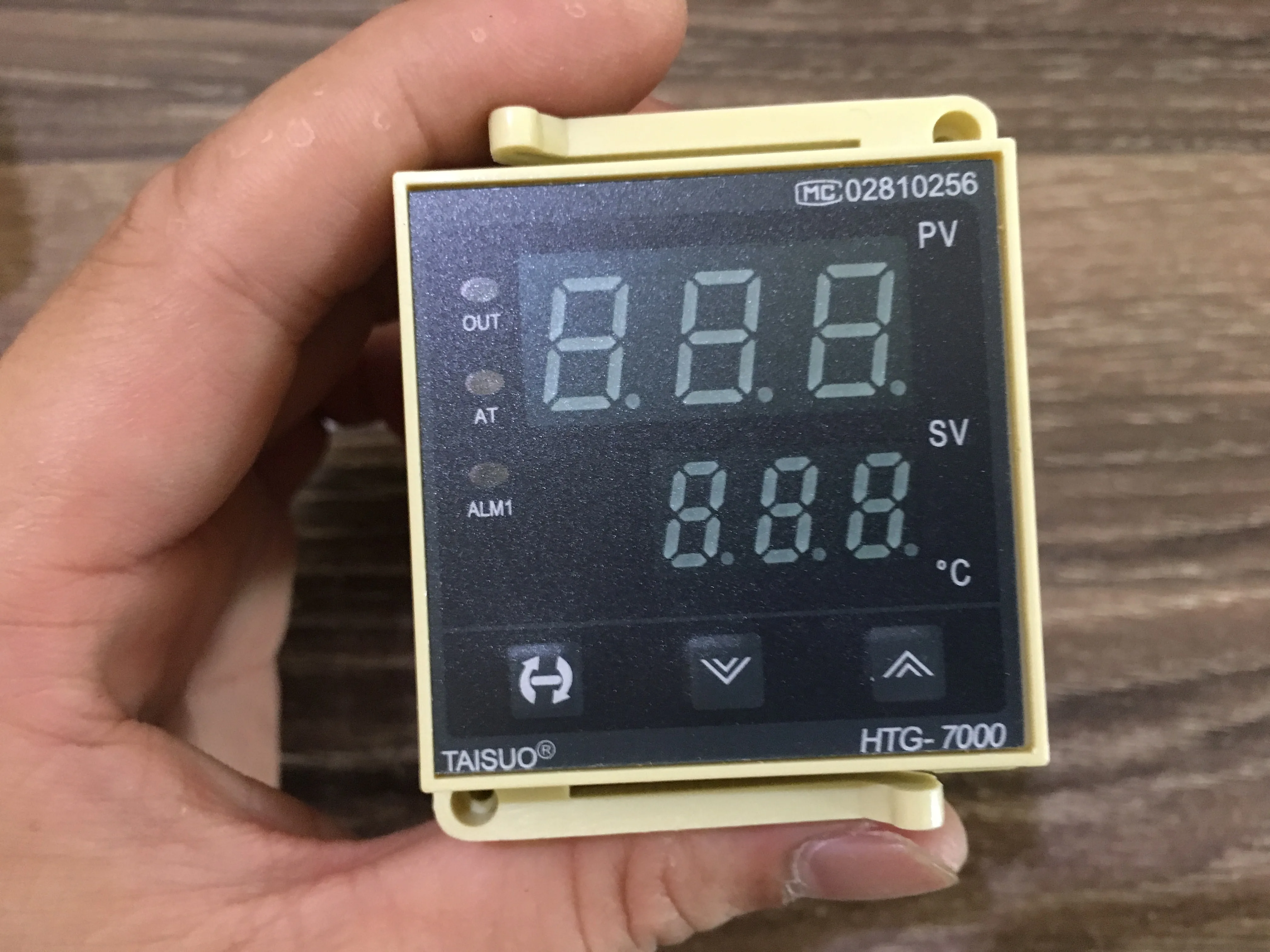 Интеллектуальный контроллер температуры Taisuo TAISUO HTG-7000 HTG 7401/HTG 7501/HTG-7001