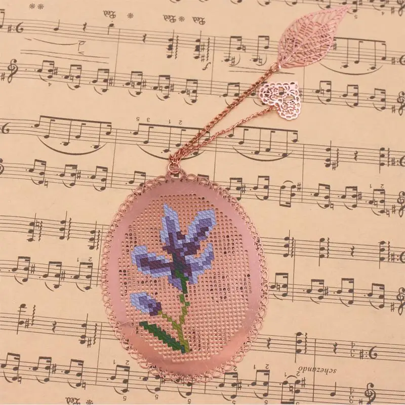 Нитки DMC для рукоделия вышивка крестиком искусственное серебряное золото