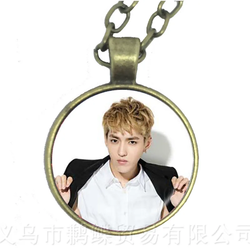 

Hot KPOP EXO Necklace EXO Member Figure 25mm Glass Cabochon Charm Pendant Sweater chain For Fans Support Jewelry Gift