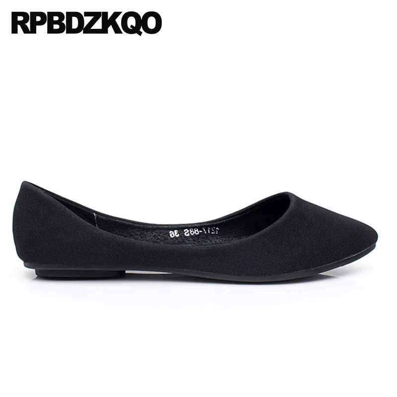 Женские дизайнерские туфли на плоской подошве черные с острым носком желтые