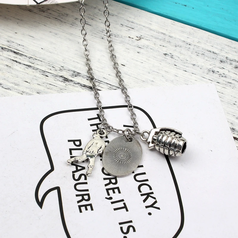 Ожерелье Ходячие мертвецы с подвеской-гранатой | Украшения и аксессуары