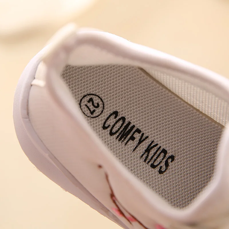 

COMFY KIDS 2019 Autumn New Arrivals Embroidered Girls Sneakers Shoes Fashion Eva Sole Kids Girls Sports Flower Sneakers Shoe