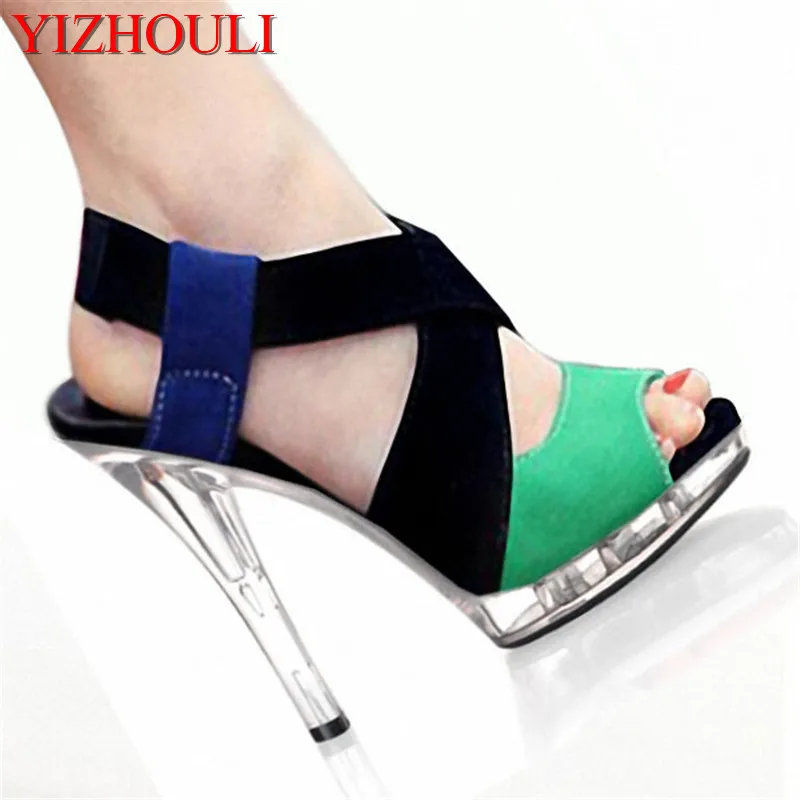 

In the summer of 2018, the chic and elegant 13cm high-heeled sandals, as well as see-through heels, will be available
