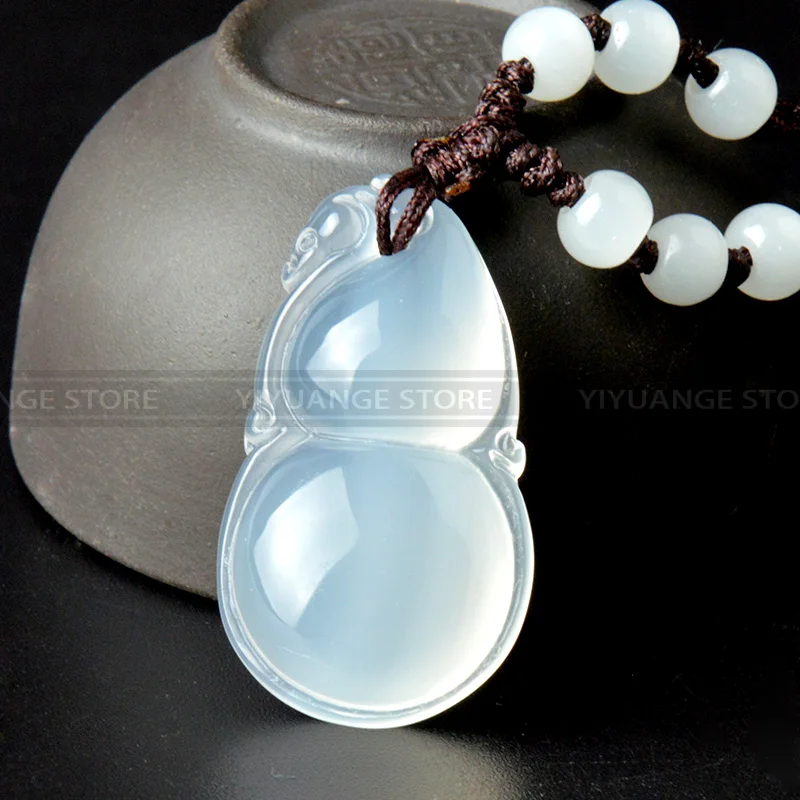 Chinese Fengshui Natural Chalcedony Pendant Stone Sauteed Hu LU Wu Lou Gourd   Shape  Fortune Variety  Long Chain Necklace