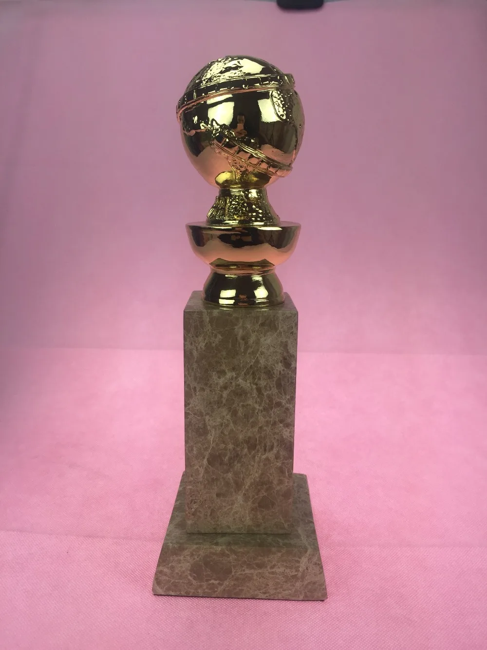 Награды с золотым шаром из цинкового сплава Реплика награды | Дом и сад