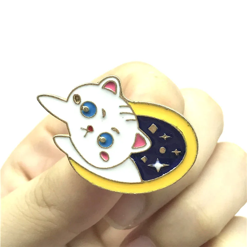 Новинка милая желтая брошь в виде кота с коротким рукавом вышитая мультяшного