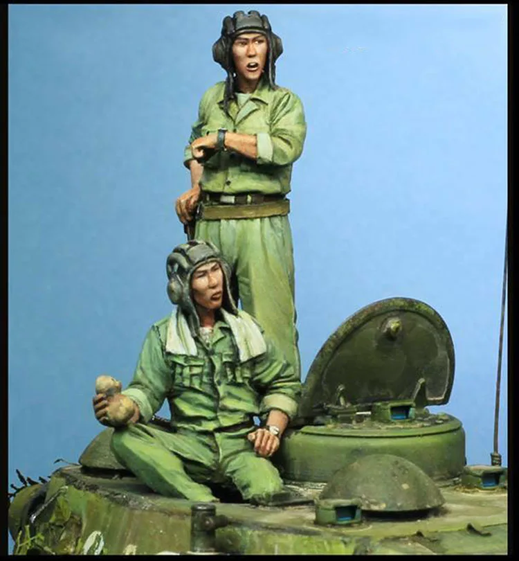 1/35 старинный стенд человек (2 фигурки) (без автомобиля) Фотоэлементы миниатюрный gk