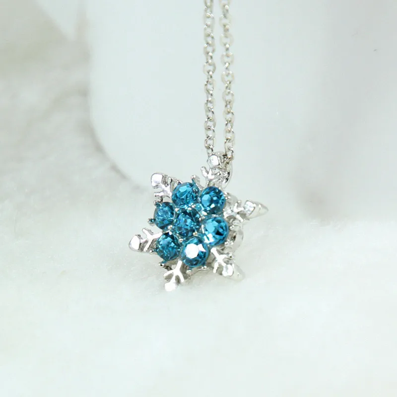 Ожерелье с подвеской в виде снежинок x24 корейская мода для женщин ожерелье синими