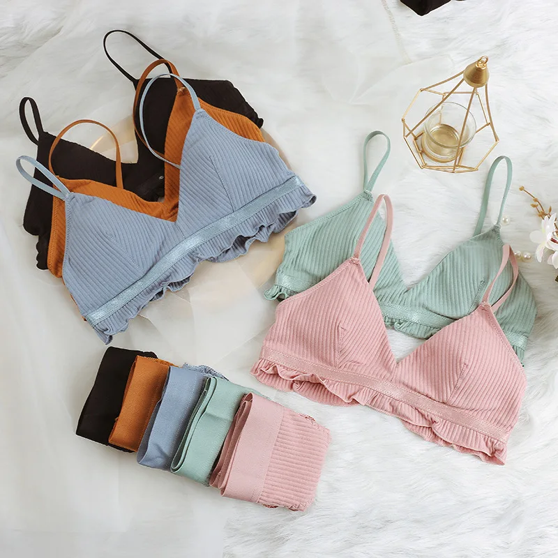 Пуш-ап Беспроводной бюстгальтер пикантные удобные Bralette комплект хлопок нижнее белье с подкладками костюмы оборками снизу, Трусики-бикини белье с низкой посадкой