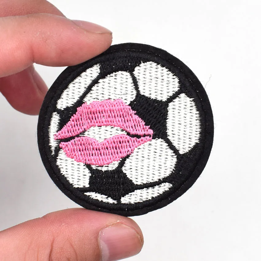 2 шт. футбольный поцелуй вышивка патч для одежды Железный на вышитые вышивки