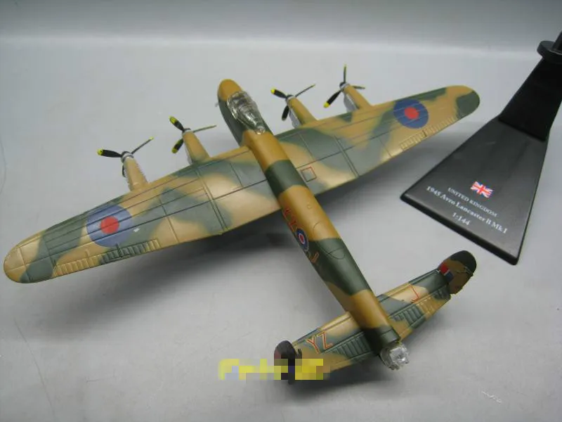 AMER масштаб 1/144 военная модель игрушки 1945 Avro Lancaster B MKI бомбардировщика для