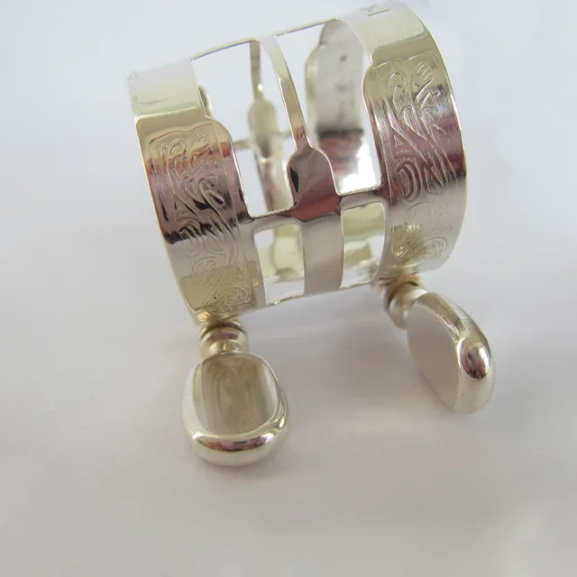 

HIGH-GRADE Bb clarinet Ligature parts two colors to choose from