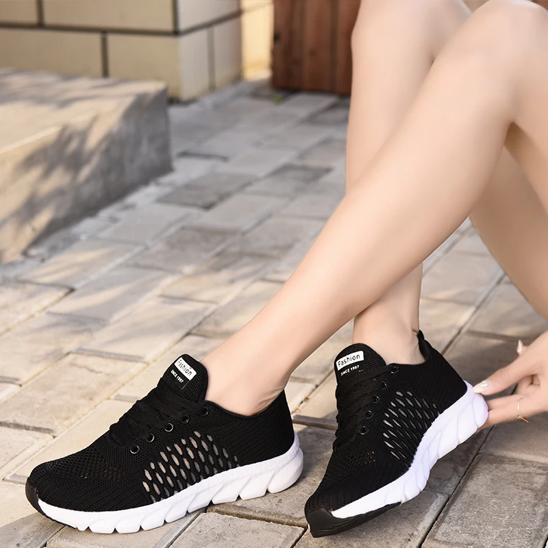 Кроссовки WWKK женские легкие дышащие сникерсы на плоской подошве шнуровке летняя