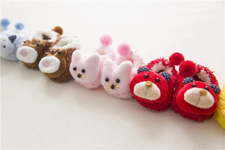 Носки для малышей осенне-зимние носки-башмачки носки для младенцев носки для новорожденных нескользящие носки из силикагеля для маленьких девочек, чехол для одежды Рождественский подарок с героями мультфильмов носки