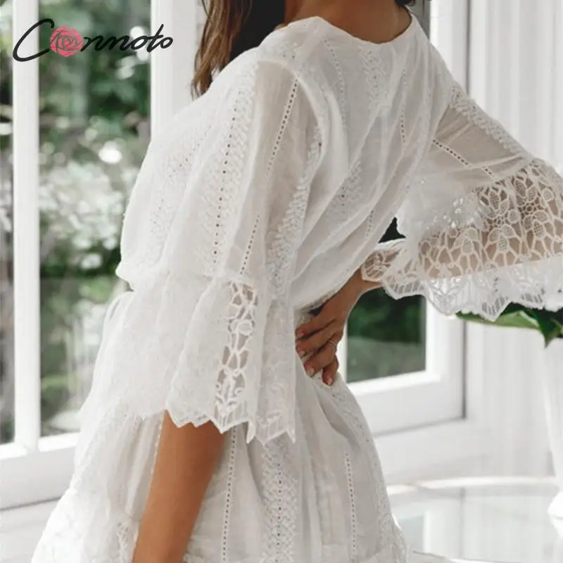 Conmoto Белое кружевное платье с вышивкой короткое сетка для вечеринок сексуальное