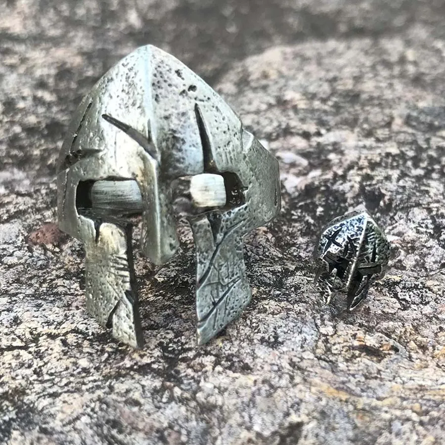 Женские серьги гвоздики в стиле панк антикварные виде спартанских воинов маски