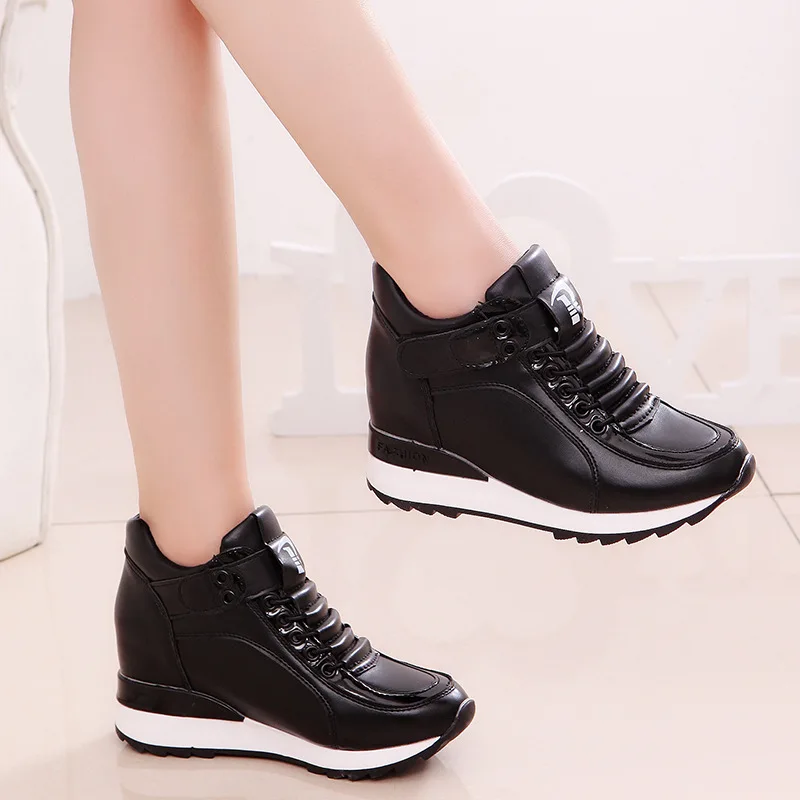 Женская обувь увеличивающая рост Новинка 2018 года сезон весна маленькие белые